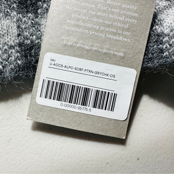 Everlane The Alpaca Patterned Scarf Unisex OS - Picture 4 of 7